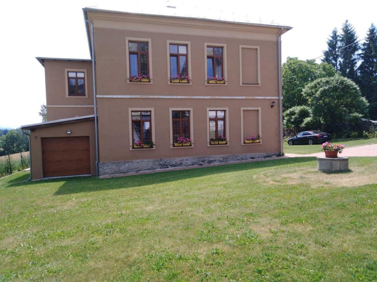 Pension Stara Skola Vysoke Zibridovice Bagian luar foto