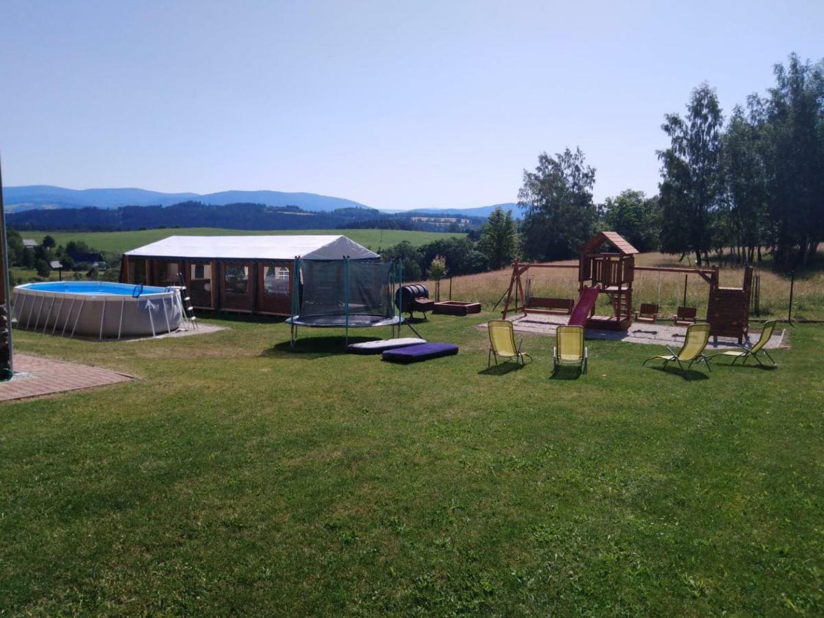 Pension Stara Skola Vysoke Zibridovice Bagian luar foto